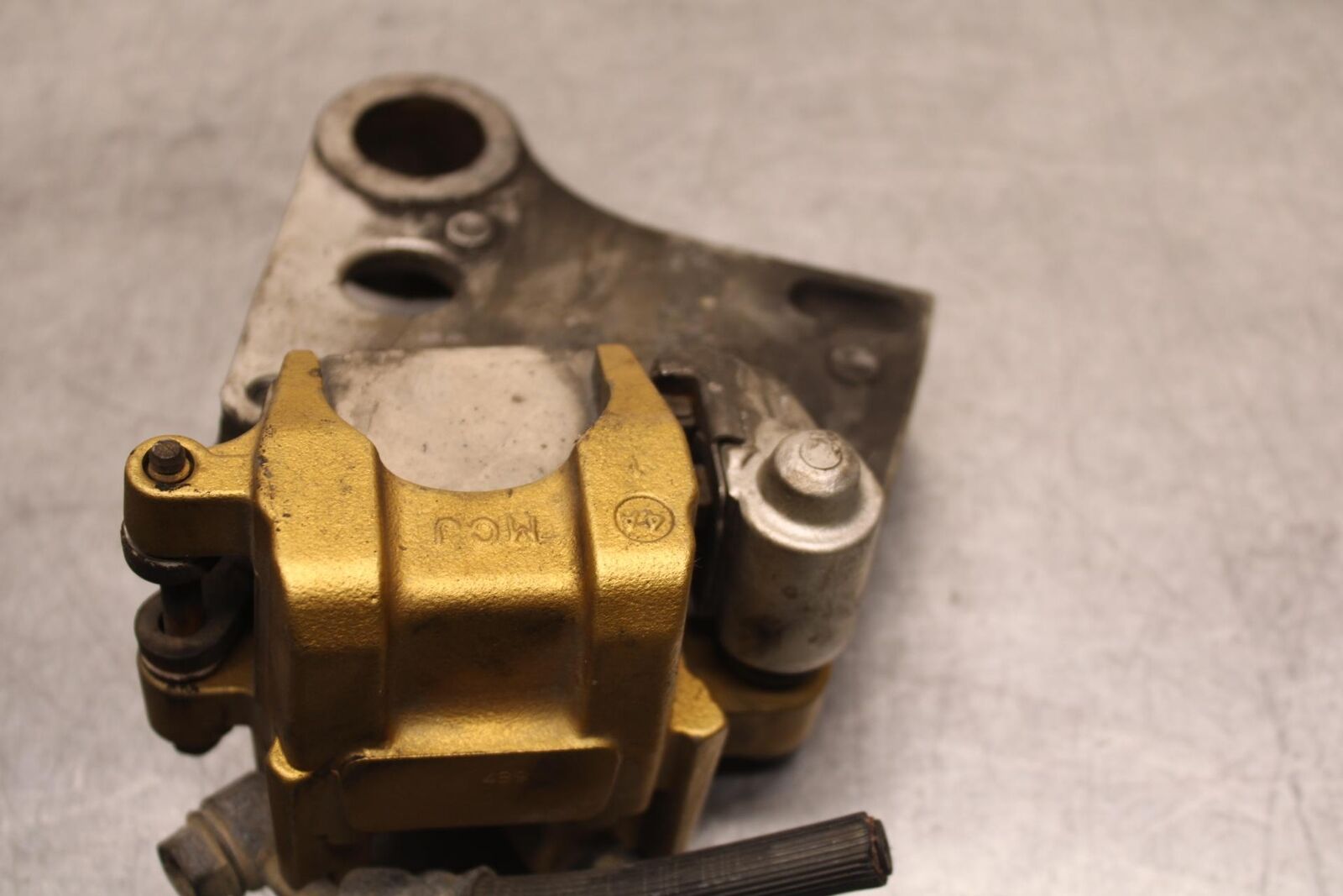 03-04 HONDA CBR600RR REAR BACK BRAKE CALIPER W MOUNT BRACKET  BB628
