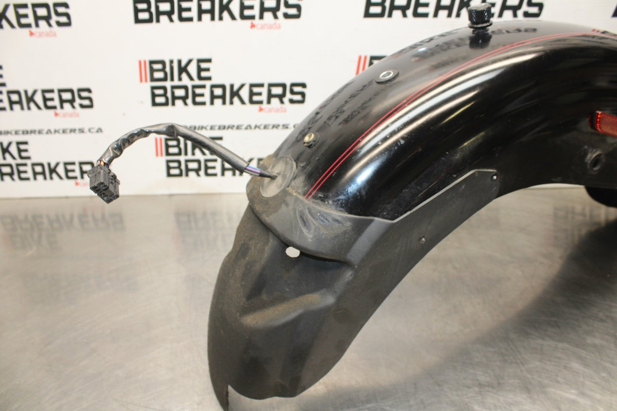 95-03 HARLEY-DAVIDSON SPORTSTER 1200 CUSTOM XL1200C REAR BACK WHEEL FENDER BB817