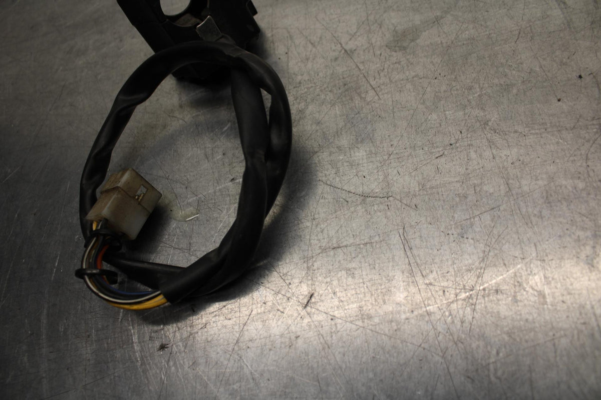 07-11 KTM  990 SUPER DUKE RIGHT CLIP ON HANDLE KILL OFF START SWITCH  BB578