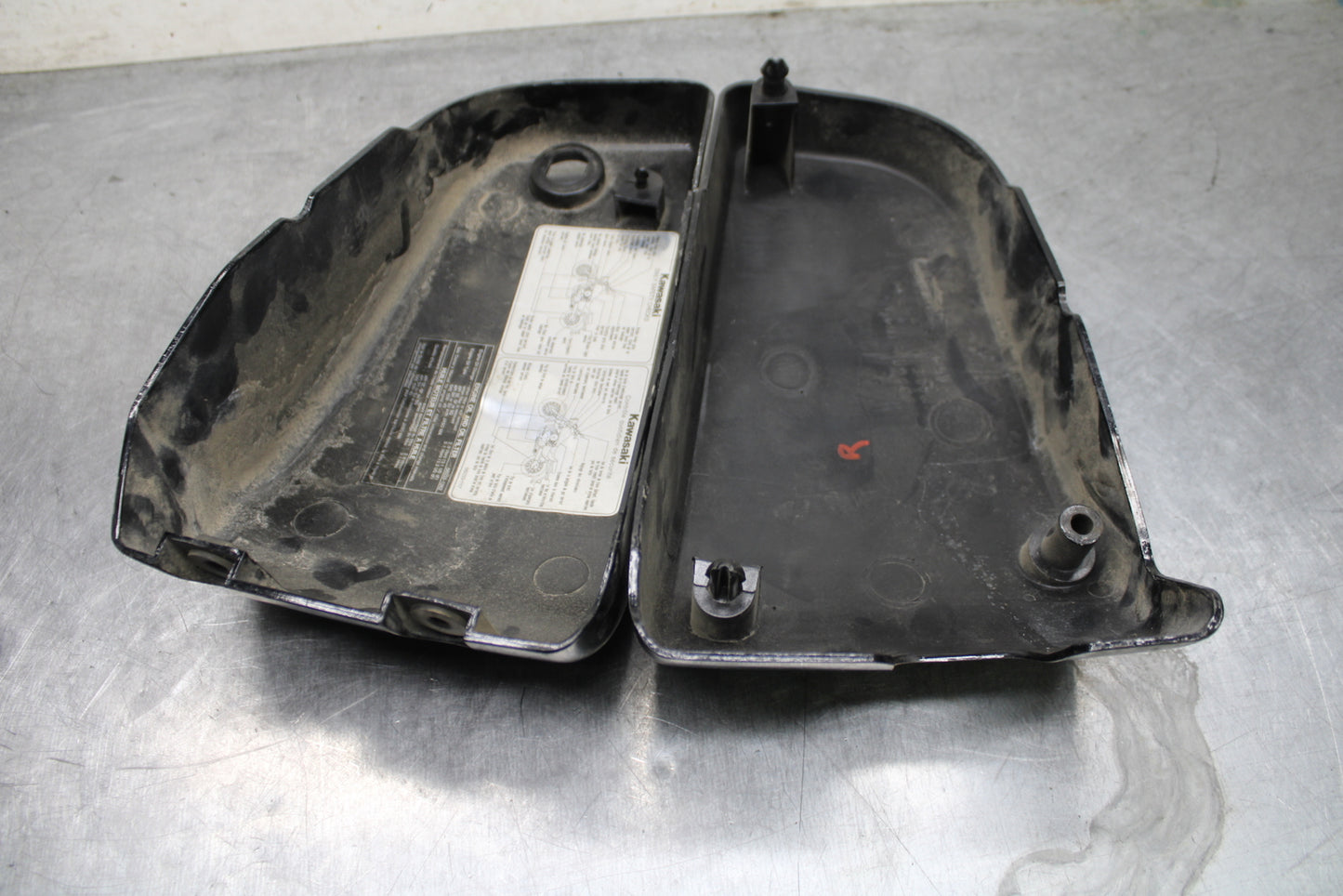 05-08 KAWASAKI VULCAN 1500 VN1500N CLASSIC SIDE COVER PANEL COWL SET BB133