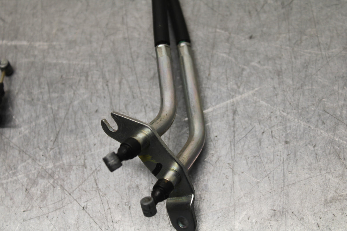 15-17 YAMAHA YZF R3 THROTTLE CABLES LINES BB111