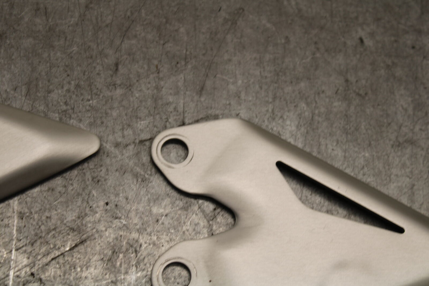 18-23 KAWASAKI NINJA 400 REARSET REAR SET HEEL GUARD COVER BB660 