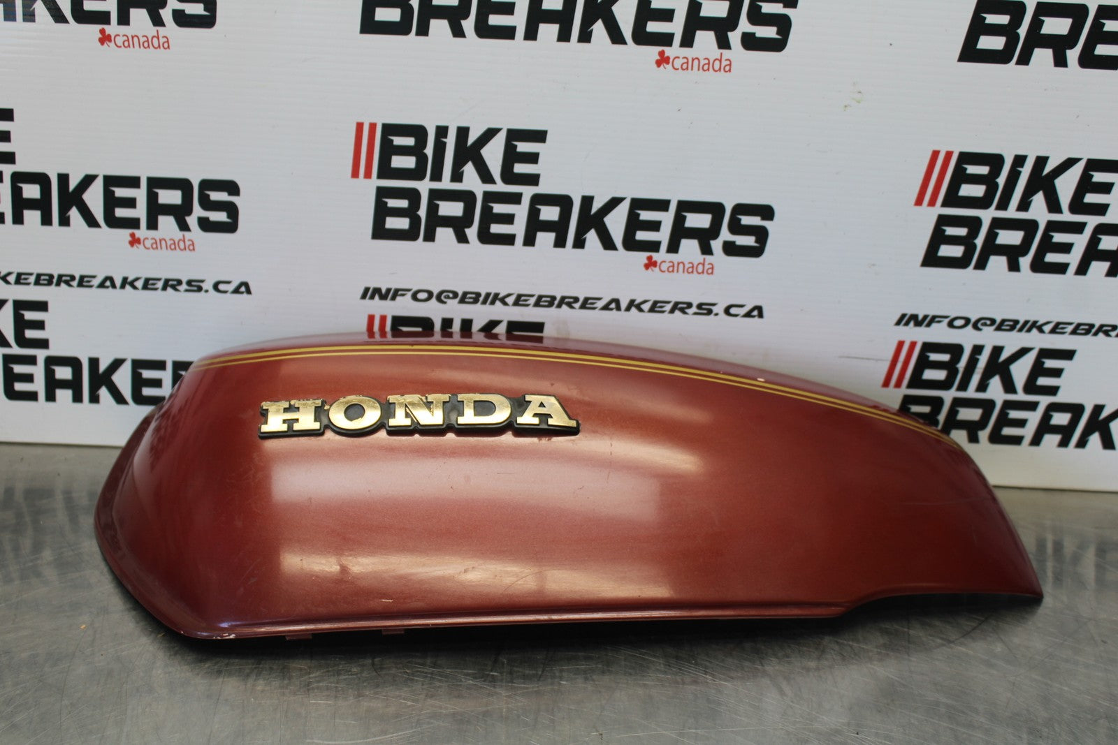 78-79 HONDA GOLDWING 1000 LEFT GAS TANK CAP COVER TRIM PANELCOWL FAIRING BB171