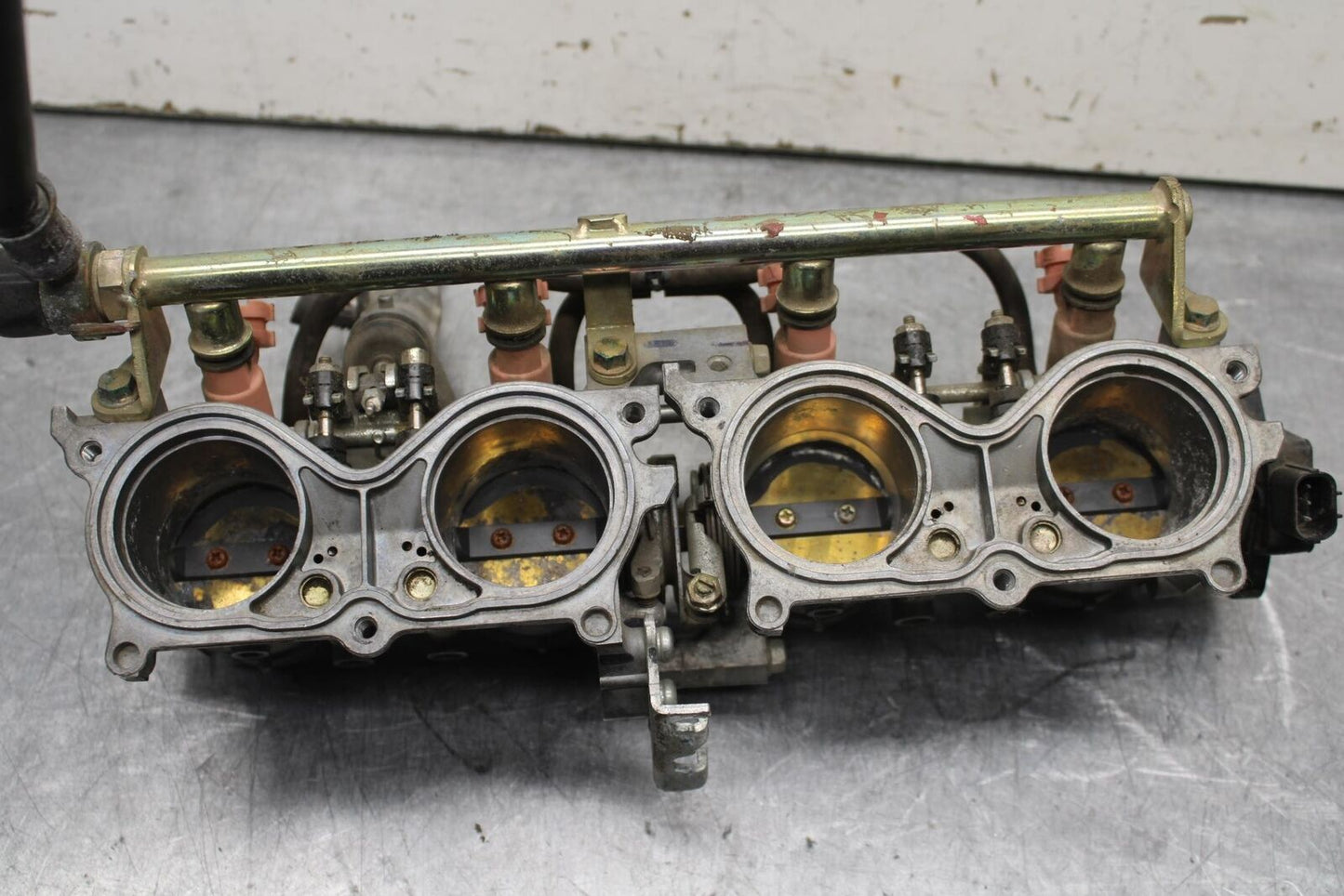 03-04 HONDA CBR600RR MAIN FUEL INJECTORS / THROTTLE BODIES 16400-MEE-672 BB637