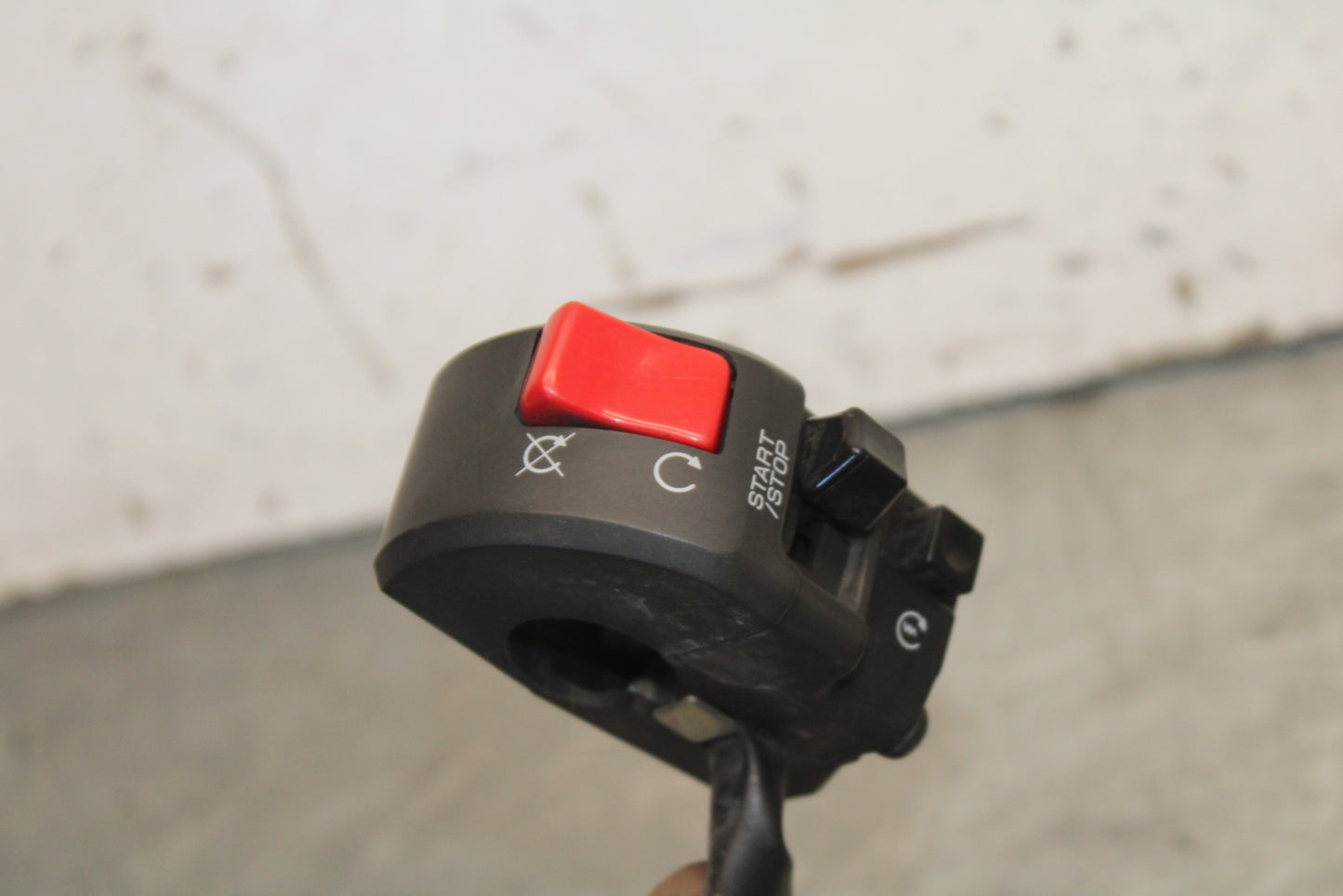 09-12 KAWASAKI NINJA ZX6R RIGHT CLIP ON HANDLE KILL OFF START SWITCH  BB698