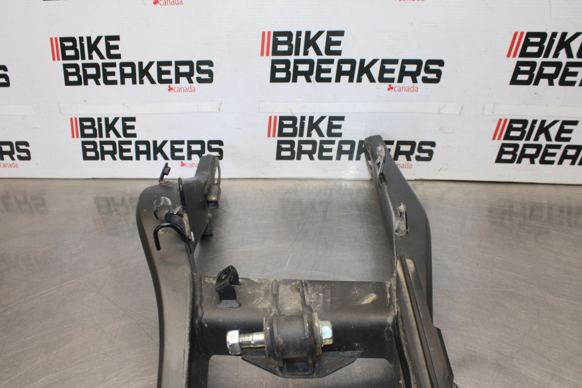 23 KAWASAKI NINJA 650 EX650 REAR SWINGARM BACK SUSPENSION SWING ARM BB920