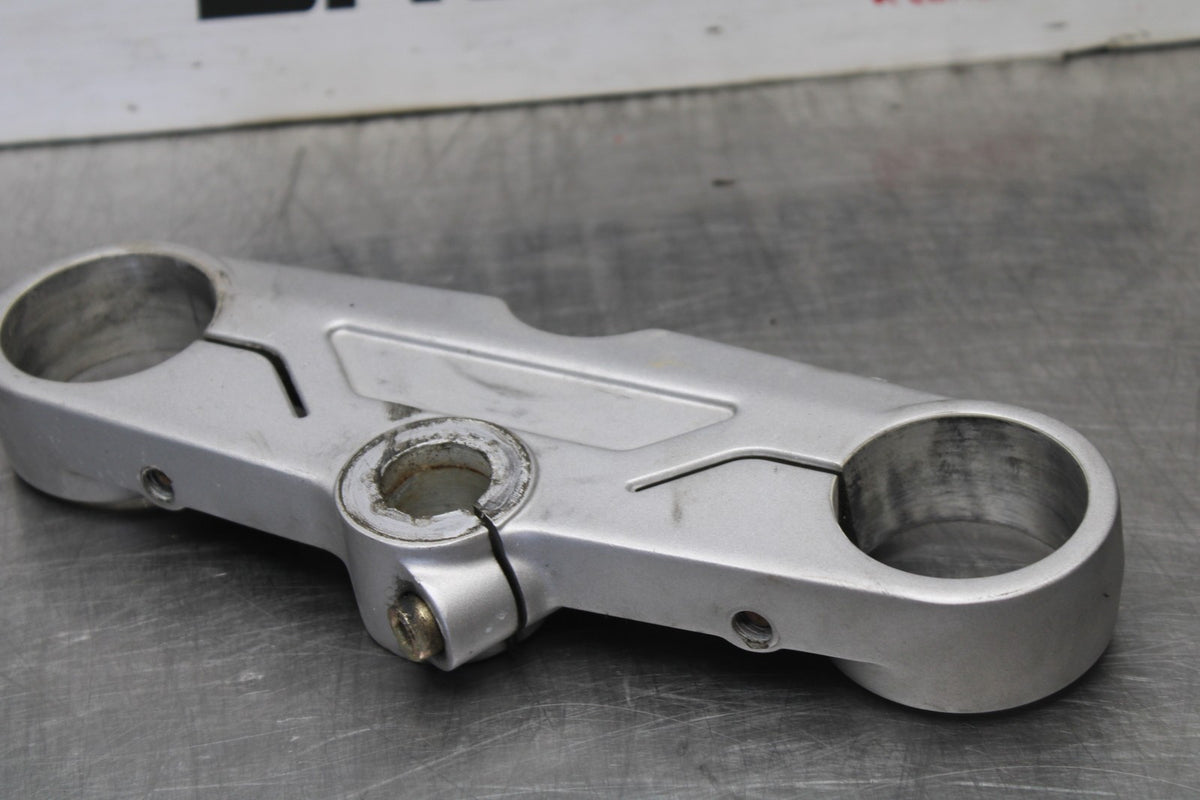 05 DUCATI SUPERSPORT 800 FORKS UPPER TRIPLE TREE CLAMP BB913