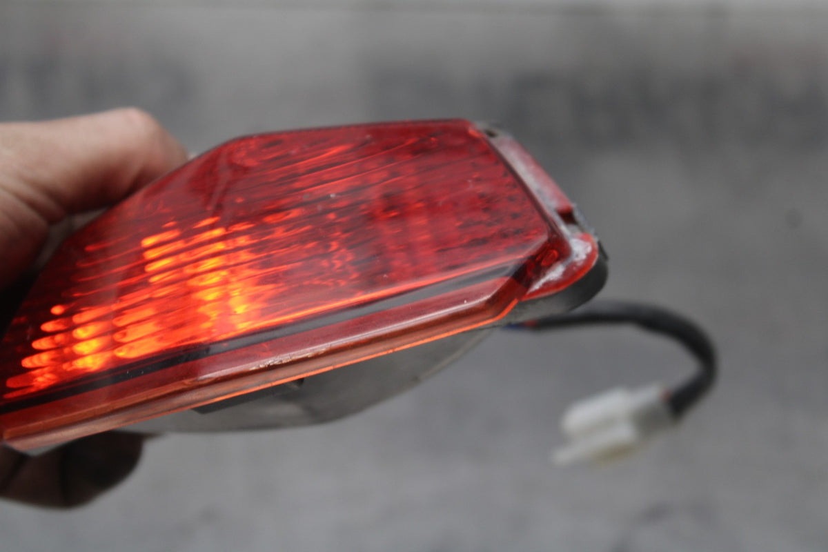 09 KAWASAKI NINJA 250R REAR TAIL TAILLIGHT BACK BRAKE LIGHT BB824