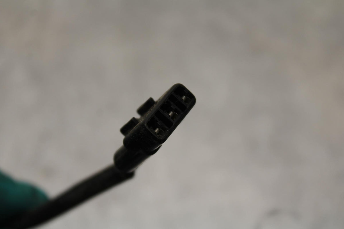 1999 Suzuki GSXR600 SPEED SPEEDOMETER SENSOR 34990-35F00 BB580