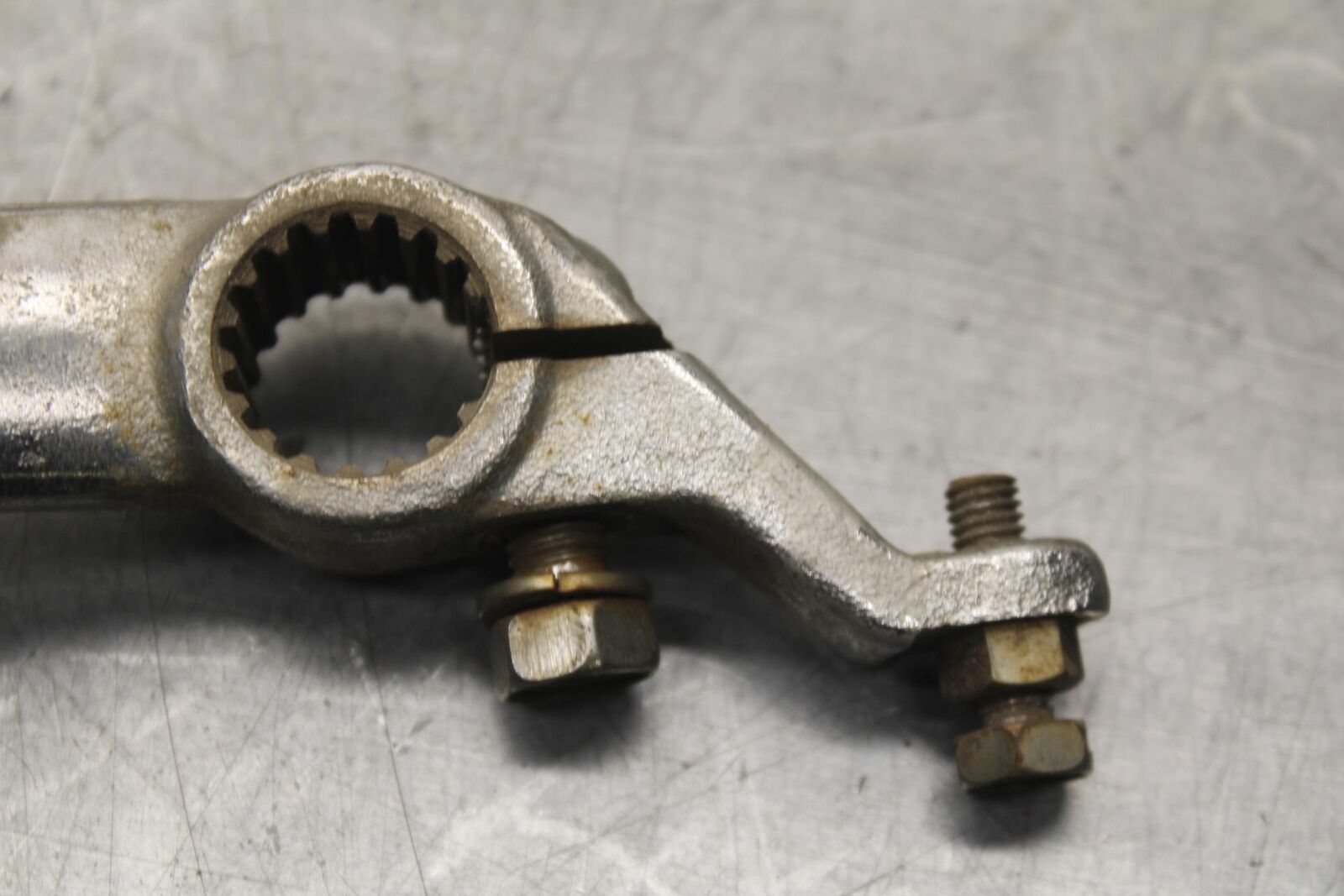 80-83 SUZUKI GS750E RIGHT REARSET BRAKE FOOT PEDAL BB82
