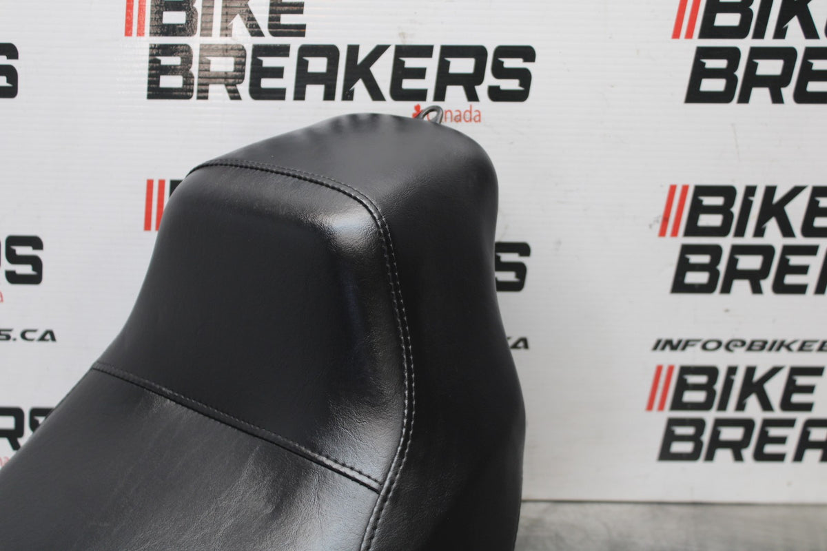 22 HARLEY-DAVIDSON SOFTAIL FRONT DRIVERS SEAT BB859