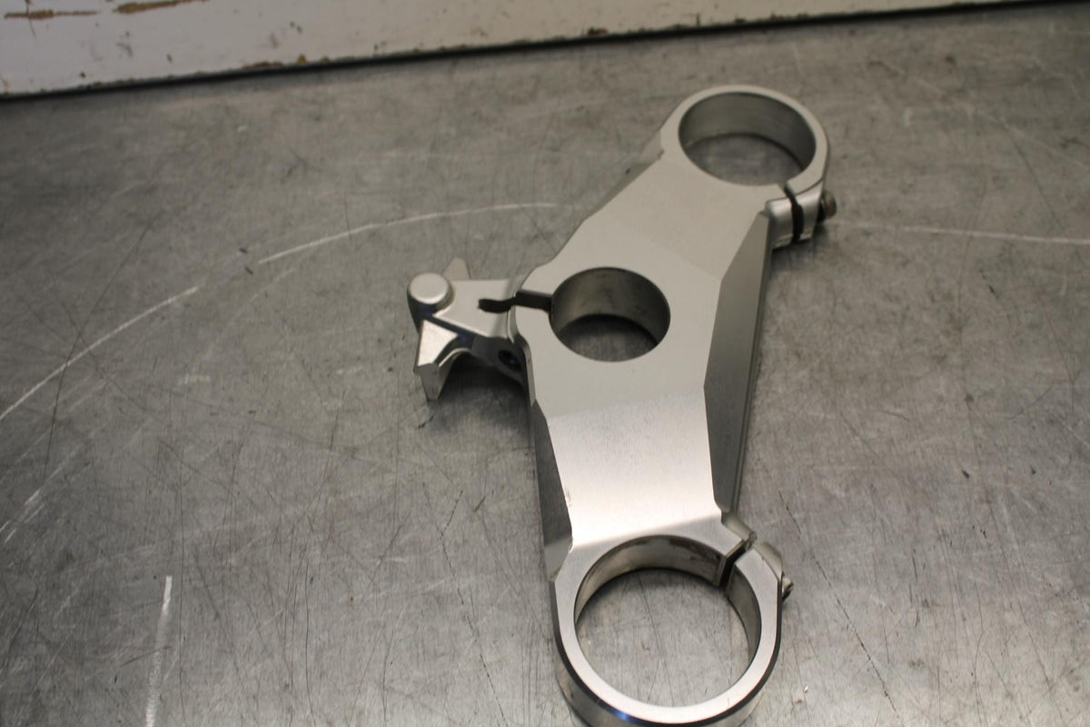 08-10 DUCATI 848 FORKS UPPER TRIPLE TREE CLAMP BB623