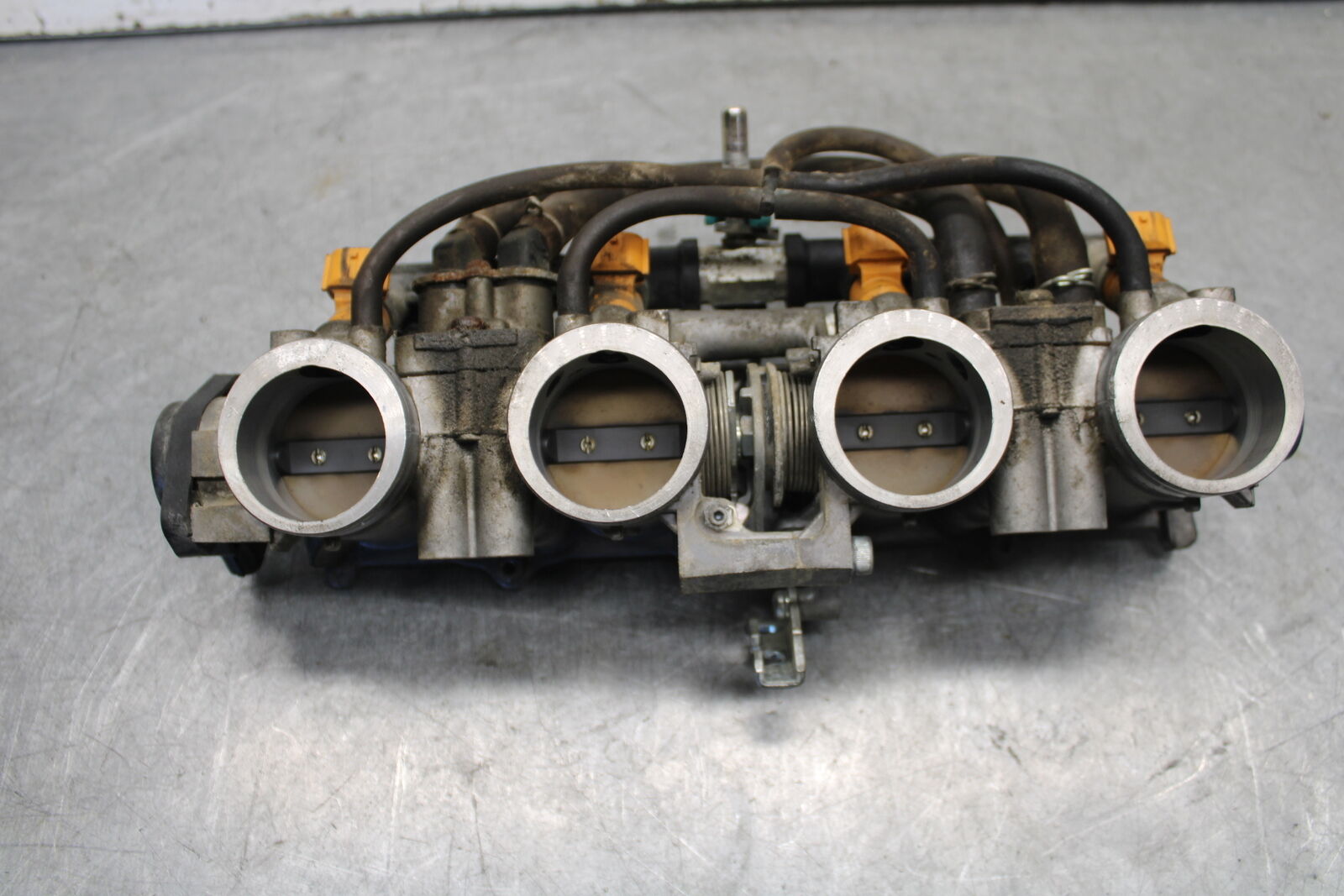 07-12 HONDA CBR600RR MAIN FUEL INJECTORS / THROTTLE BODIES 16400-MFJ-L01 BB672