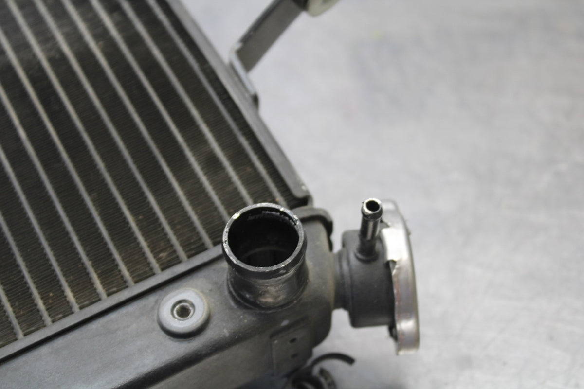 04-05 YAMAHA YZF R1 ENGINE RADIATOR MOTOR COOLER COOLING RADIATER BB173