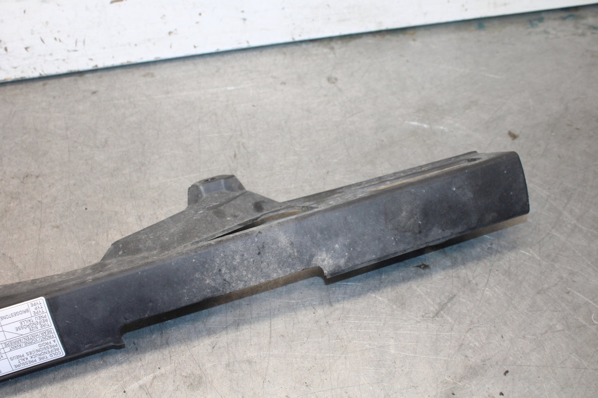 11-24 SUZUKI GSXR750 REAR BACK DRIVE CHAIN GUARD COVER SHIELD  BB687