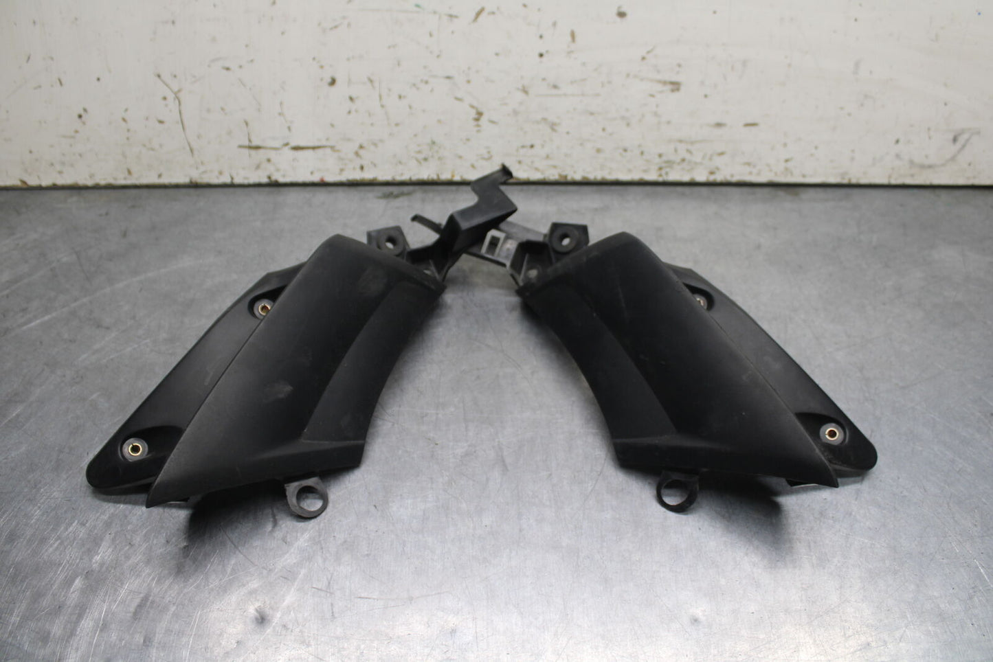 08-09 YAMAHA YZF R6S RIGHT LEFT FRAME MID SIDE COVERS COWLS PANELS TRIM BB114