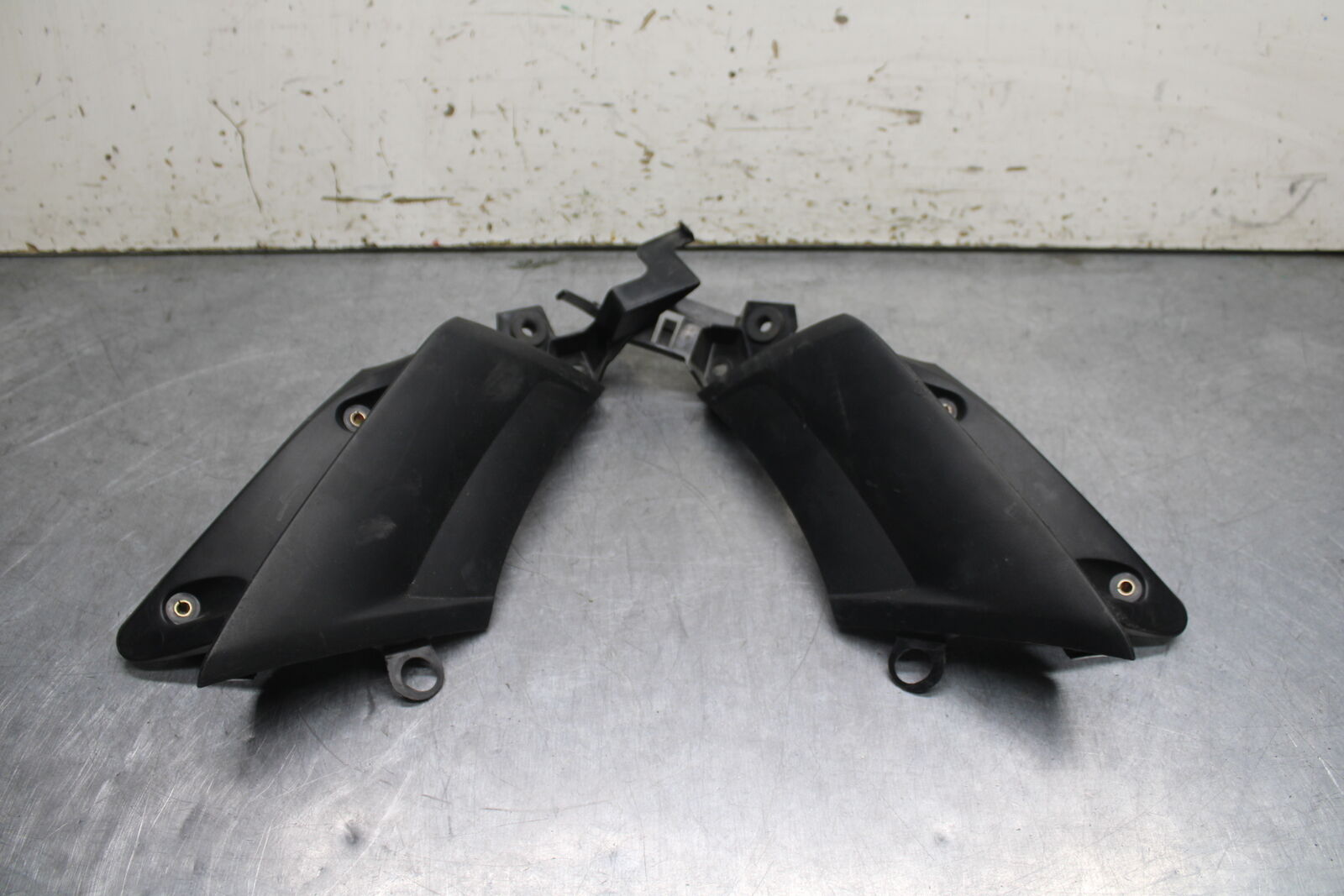 08-09 YAMAHA YZF R6S RIGHT LEFT FRAME MID SIDE COVERS COWLS PANELS TRIM BB114
