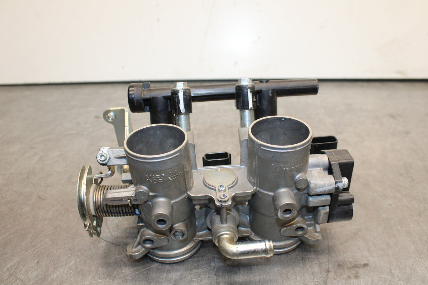 19-21 YAMAHA YZF R3 MAIN FUEL INJECTORS / THROTTLE BODIES BB121
