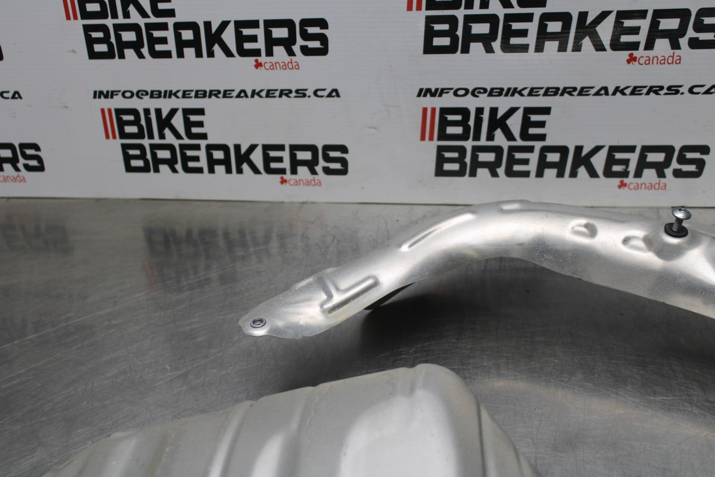 13-24 HONDA CBR600RR MUFFLER EXHAUST PIPE COVER HEAT SHIELD GUARD BB772