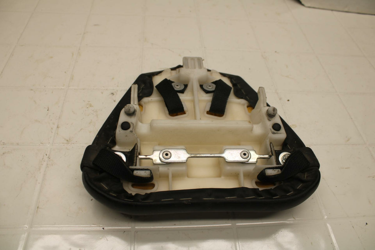 08-16 YAMAHA YZF R6 REAR BACK PASSENGER TANDEM SEAT PAD SADDLE PILLION BB406