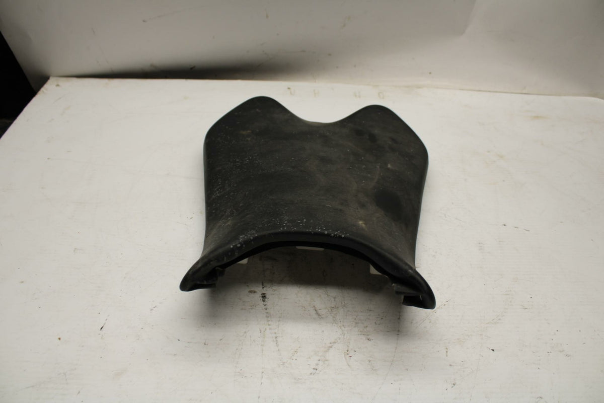 08-17 YAMAHA YZF R6 FRONT DRIVERS SEAT PAD SADDLE PILLION BB354
