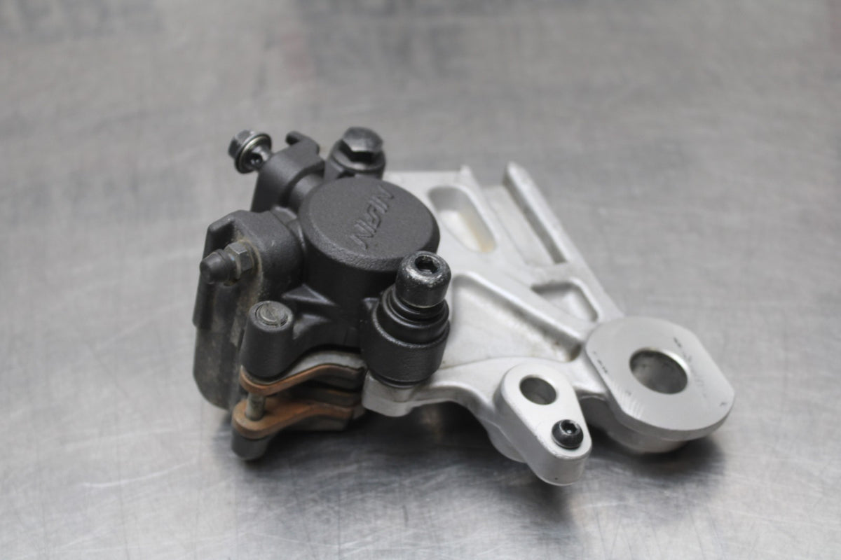 22-25 YAMAHA YZF R7 REAR BACK BRAKE CALIPER W MOUNT BRACKET BB769