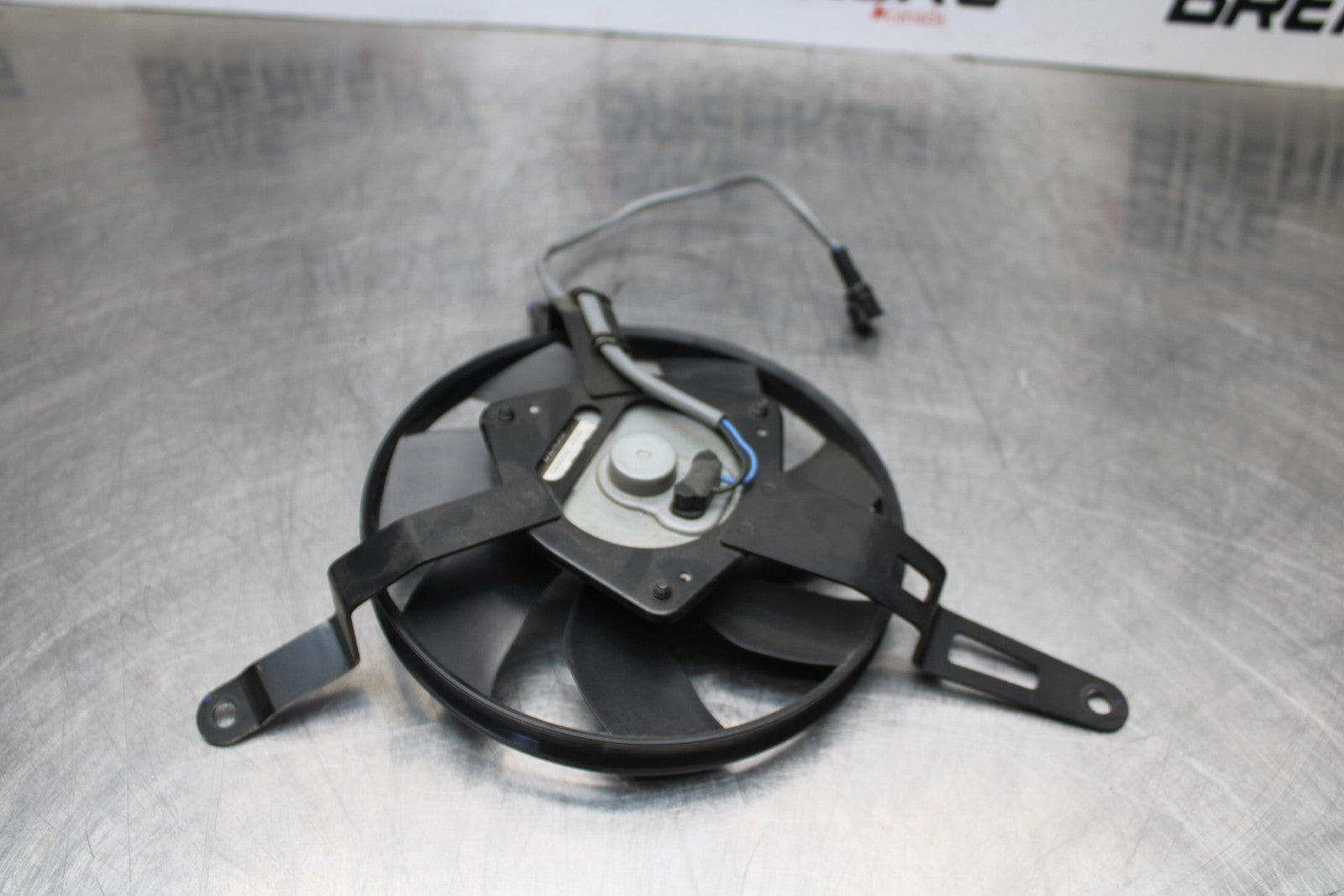 21-23 KAWASAKI NINJA ZX6R ENGINE RADIATOR COOLING FAN BB179