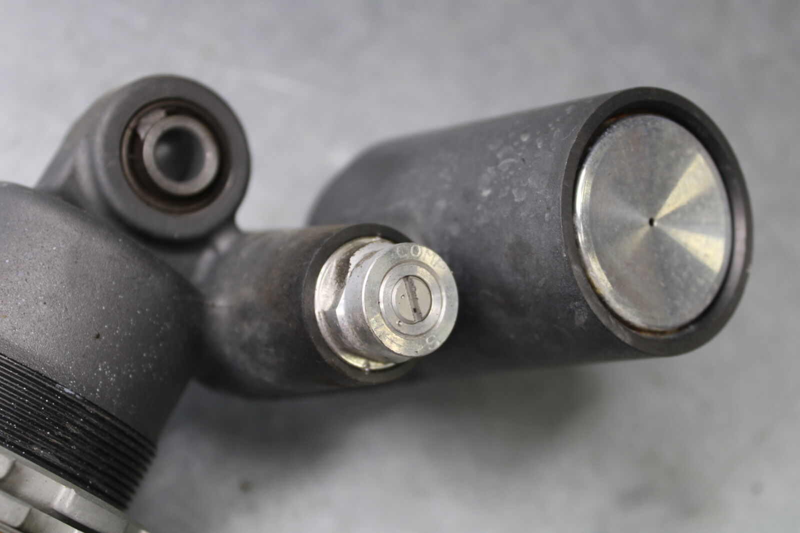 05-06 SUZUKI GSXR1000 REAR BACK SHOCK ABSORBER SUSPENSION 62100-41G00-163 BB663