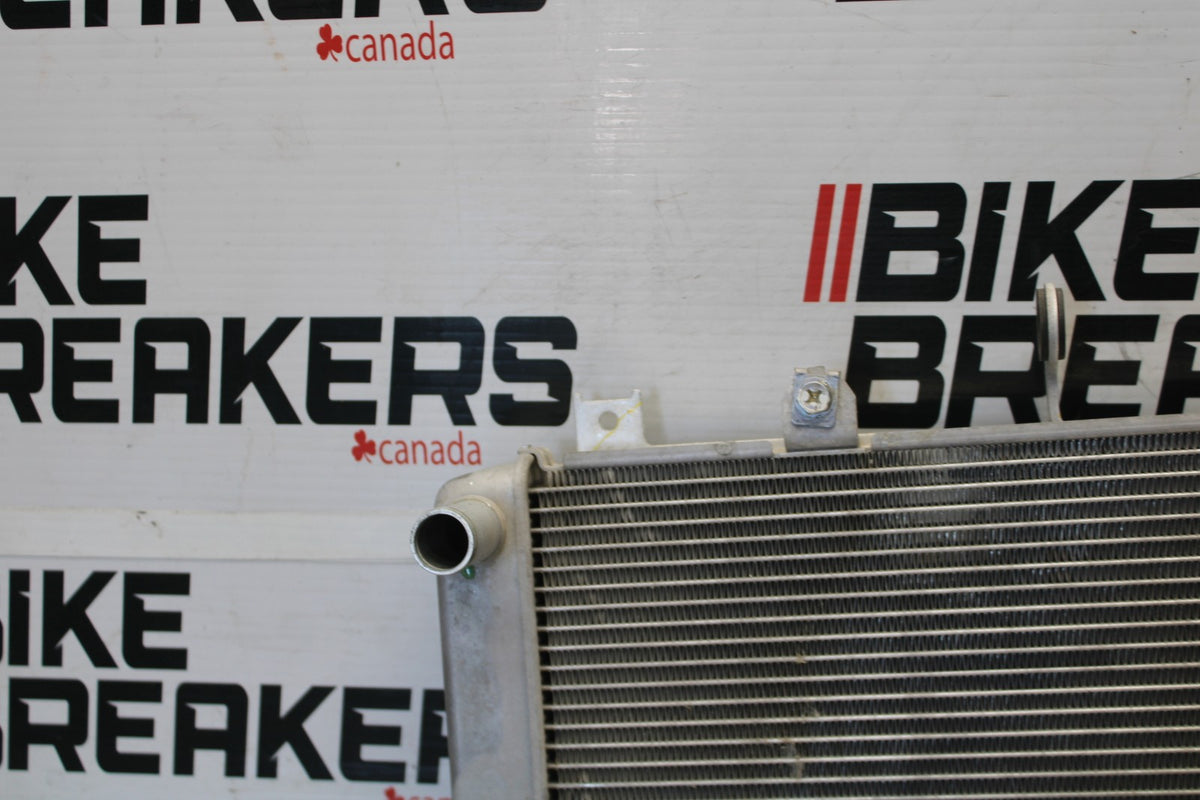 23 KAWASAKI NINJA 650 EX650 ENGINE RADIATOR MOTOR COOLER COOLING RADIATER BB920