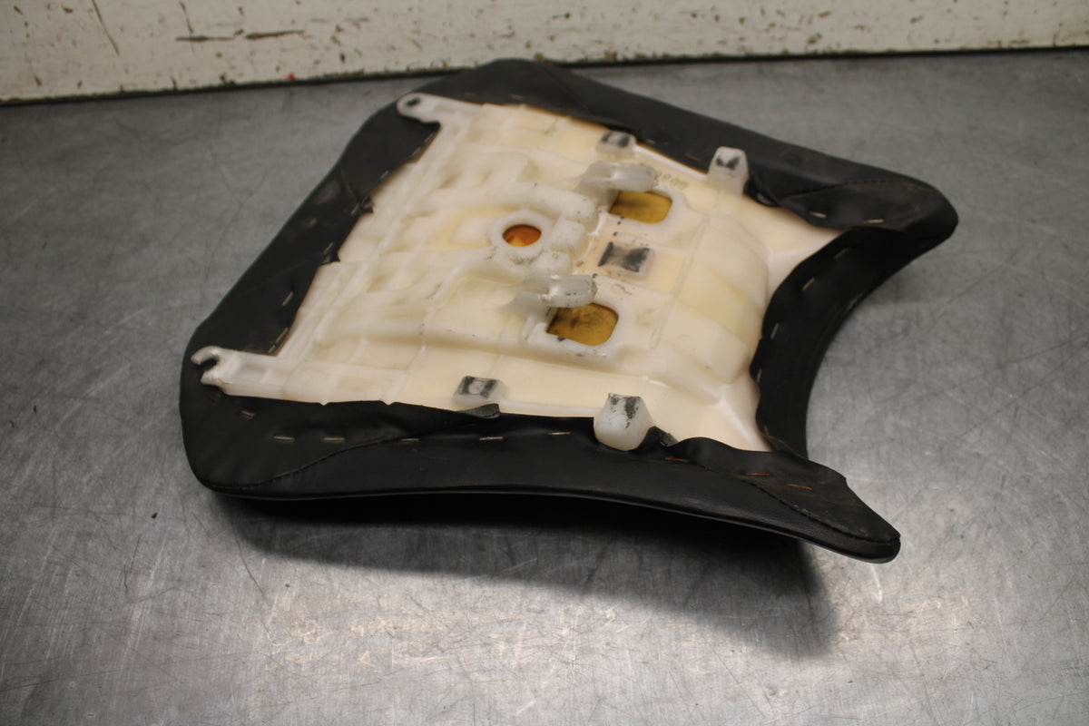 05-06 HONDA CBR600RR FRONT DRIVERS SEAT PAD SADDLE PILLION BB727