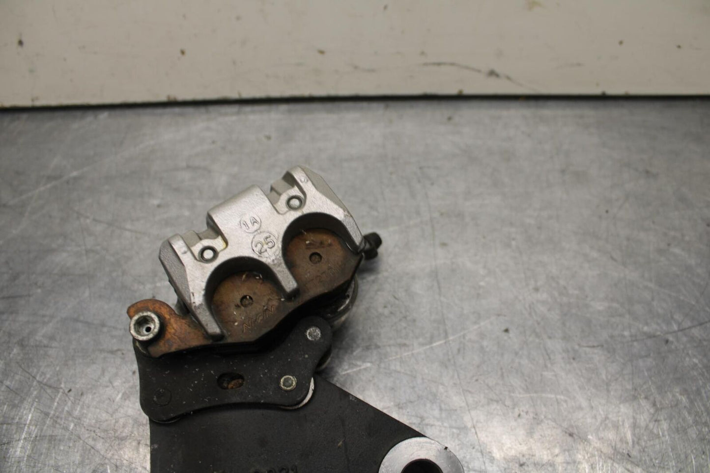 08-12 KAWASAKI NINJA 250R EX250J REAR BACK BRAKE CALIPER W MOUNT BRACKET BB612