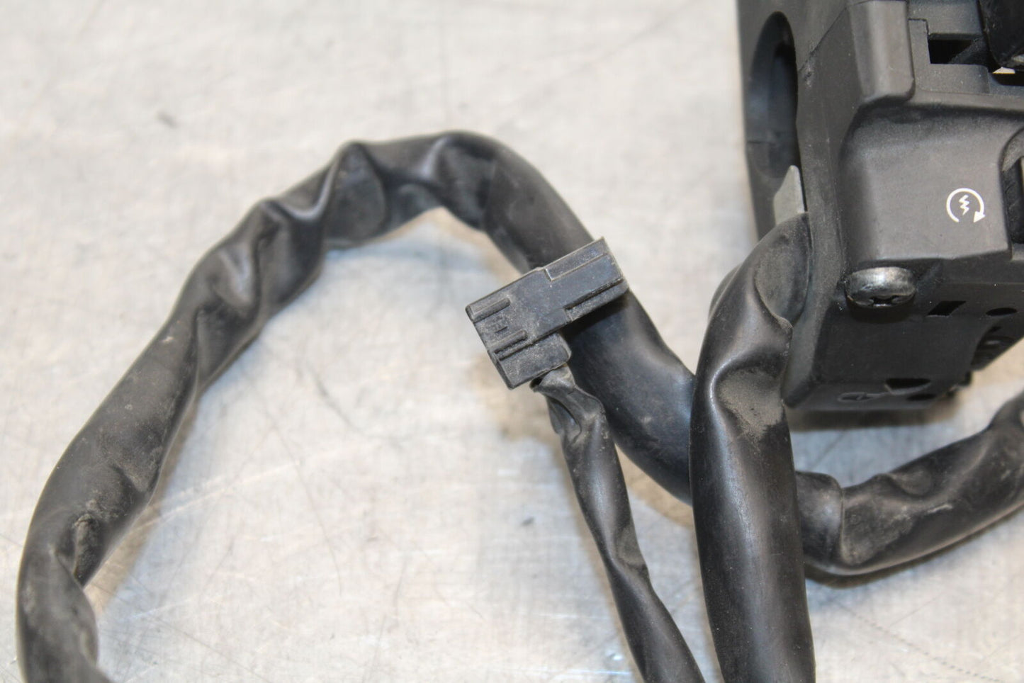 09-12 KAWASAKI NINJA ZX6R RIGHT CLIP ON KILL OFF START SWITCH SWITCHES BB656