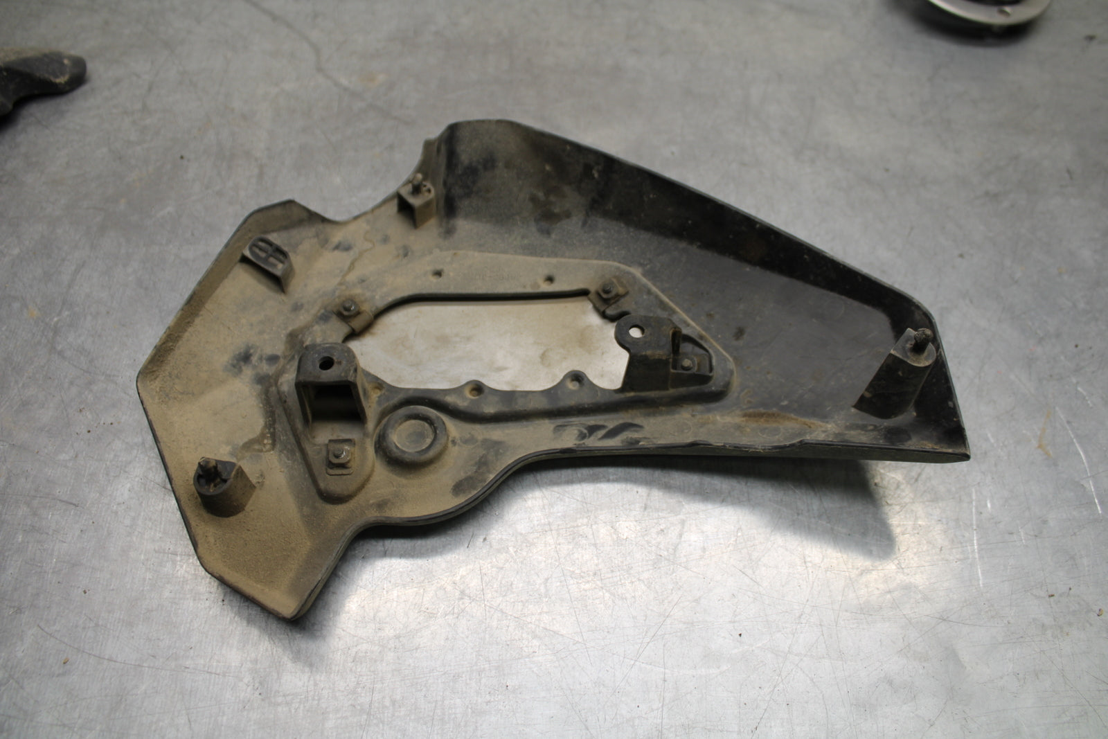 16-17 KAWASAKI VULCAN S 650 EN650 ABS ENGINE SIDE COVER PANEL COWL FAIRING BB731