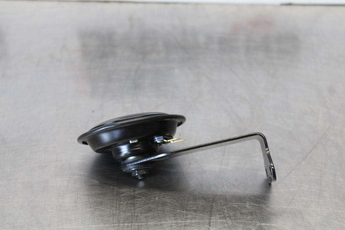 11-26 SUZUKI GSXR750 HORN SIGNAL BB882