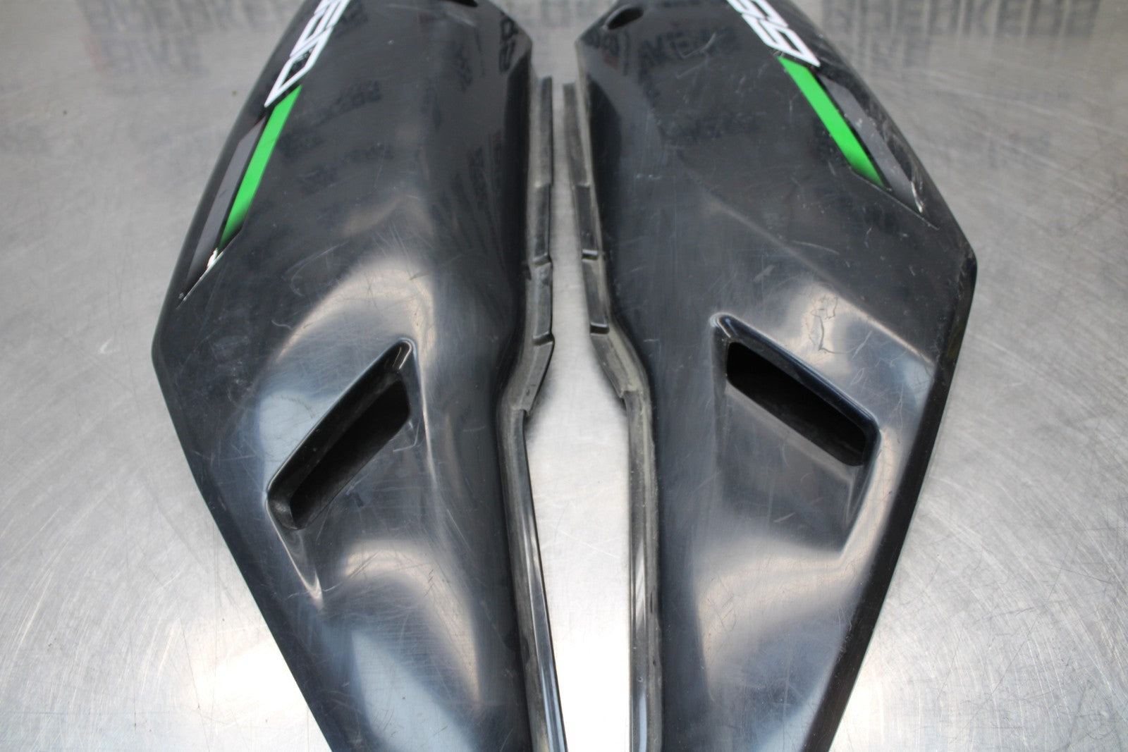 08-18 KAWASAKI KLR650 RIGHT & LEFT REAR BACK TAIL FAIRING COWL SHROUD BB183