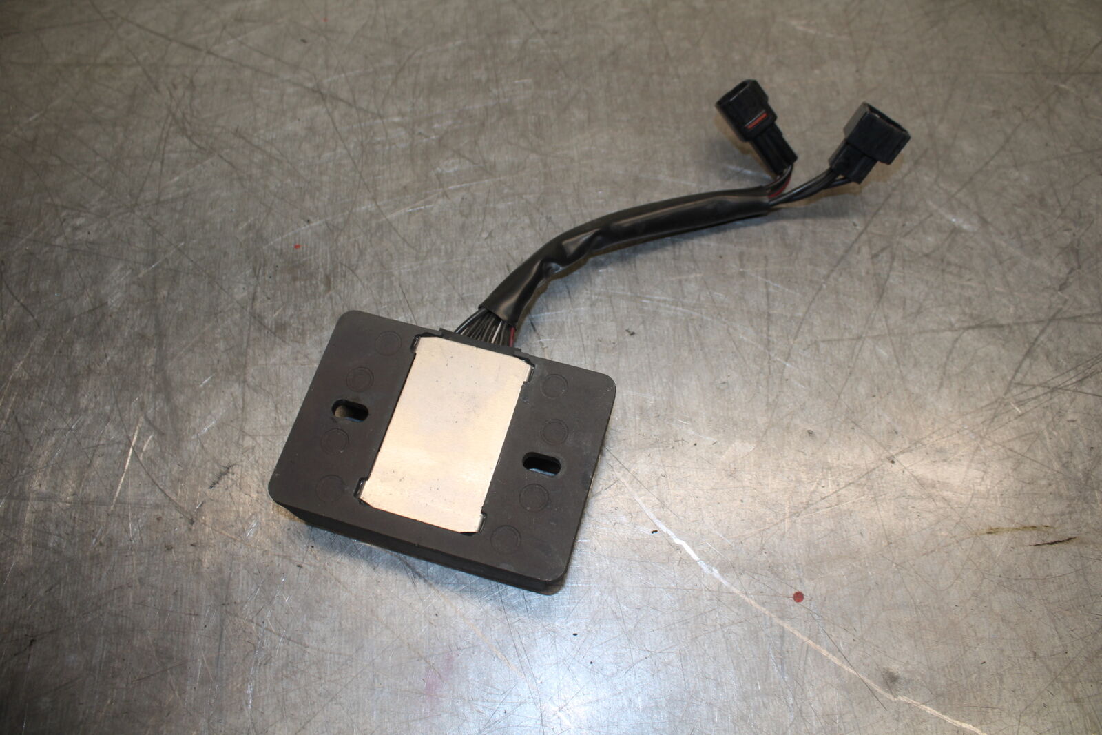 17-24 SUZUKI SV650 RECTIFIER VOLTAGE REGULATOR BB706