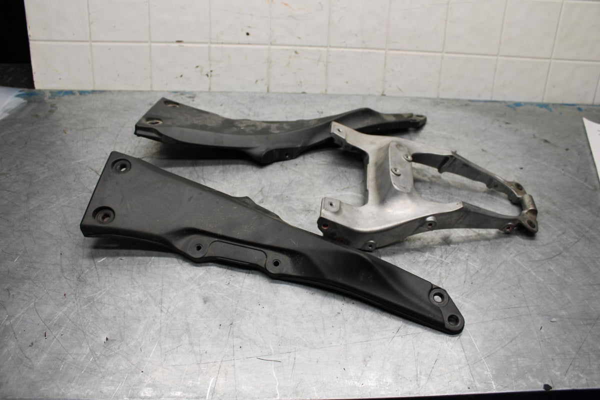 11-15 KAWASAKI ZX1000R REAR SUBFRAME BACK SUB FRAME BB445