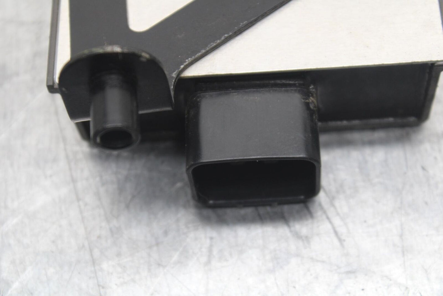 12-17 KAWASAKI ER-6N Z650 RECTIFIER VOLTAGE REGULATOR BB607