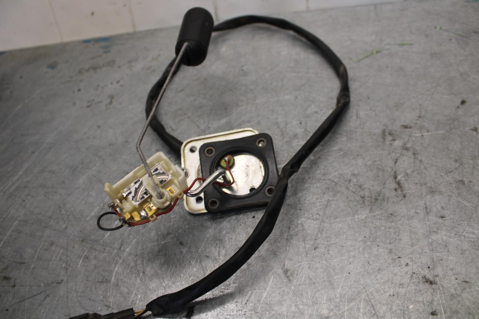 06-07 KAWASAKI NINJA ZX14R FLOAT GAS FUEL PETROL LEVEL SENDING UNIT bb433