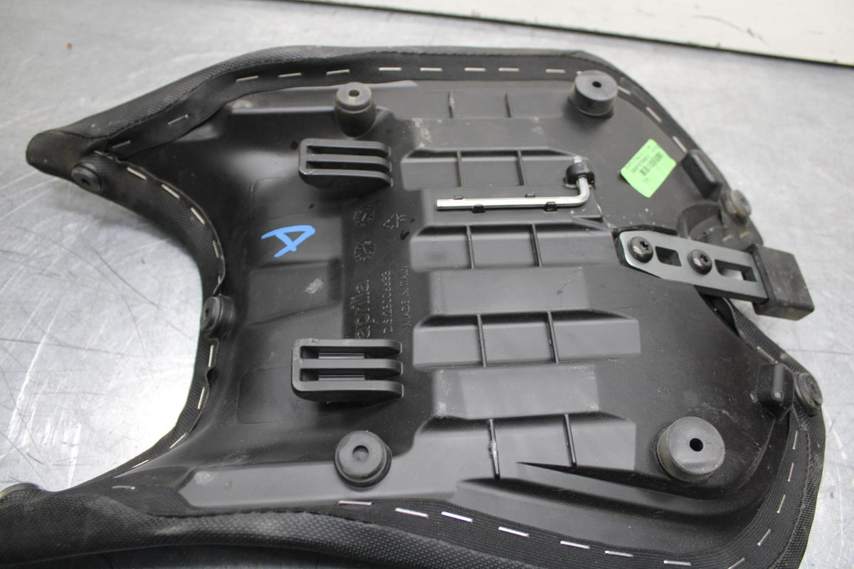 20-23 APRILIA RS660 FRONT DRIVERS SEAT PAD SADDLE PILLION BB611