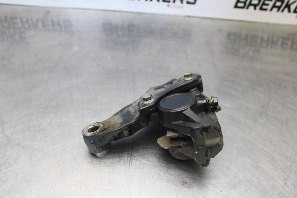 08 YAMAHA V STAR 1100 XVS1100AW CLASSIC REAR BRAKE CALIPER MOUNT BRACKET BB916