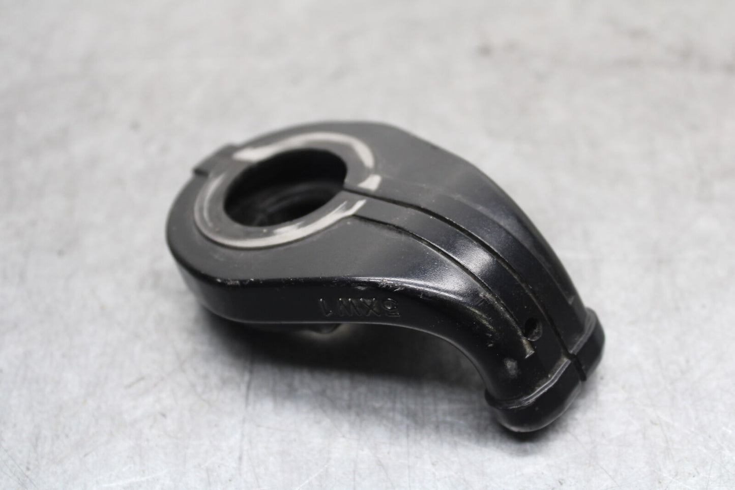 07-08 YAMAHA YZF R1 THROTTLE CABLE LINE HOUSING GUIDE BB675