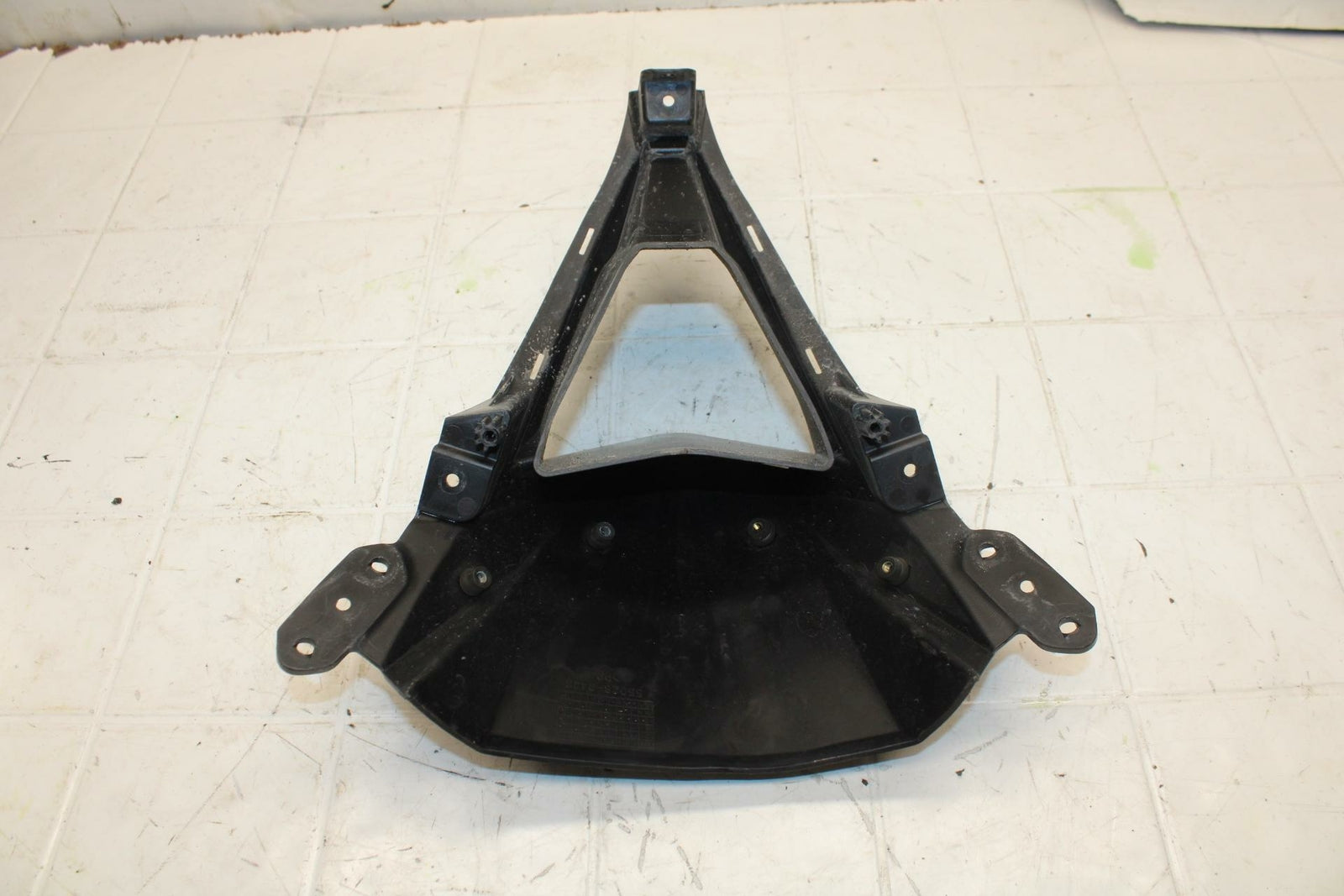 13-17 KAWASAKI NINJA ZX6R ZX636E FRONT CENTER COWL FAIRING BB409