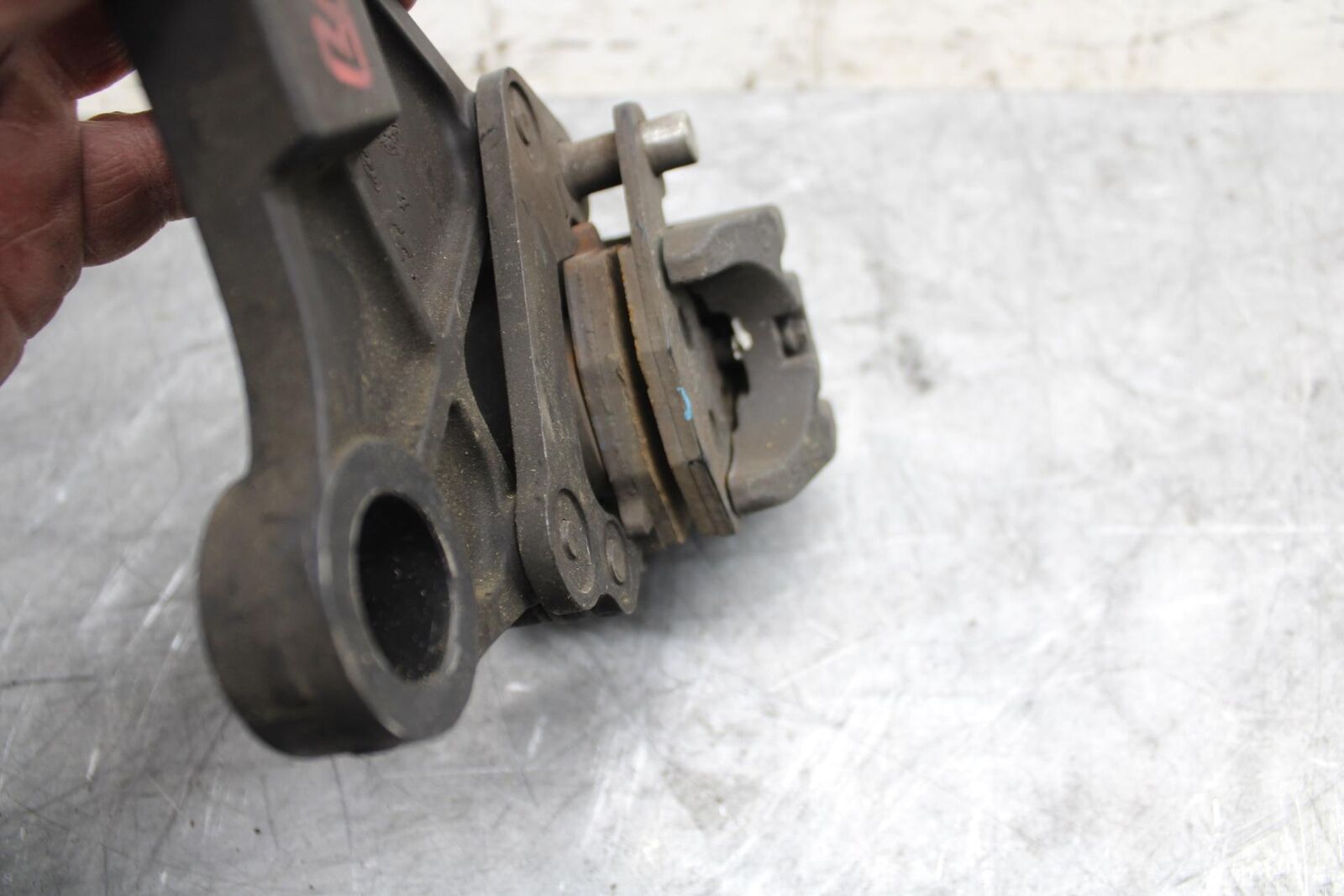 2009 Kawasaki Ninja ZX6R  REAR BACK BRAKE CALIPER W MOUNT BRACKET BB44