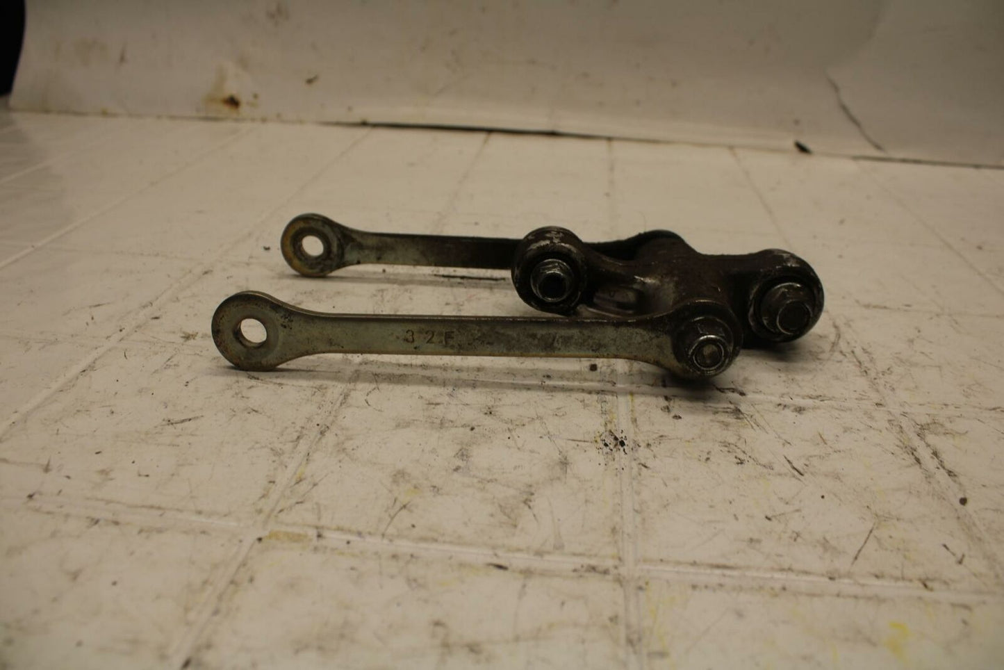 06-07 SUZUKI BANDIT 1200S ABS REAR DOGBONE SHOCK LINKAGE LINK BB21