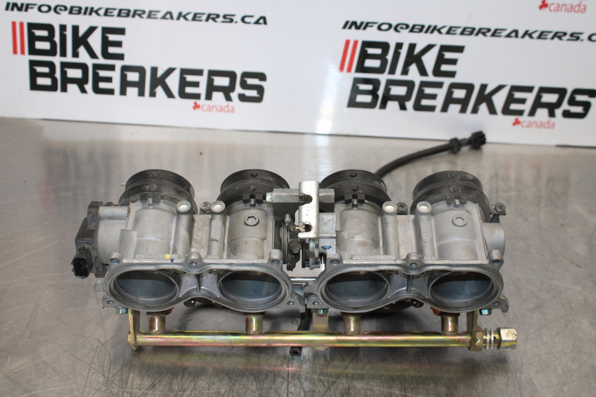05-06 HONDA CBR600RR MAIN FUEL INJECTORS / THROTTLE BODIES BB159
