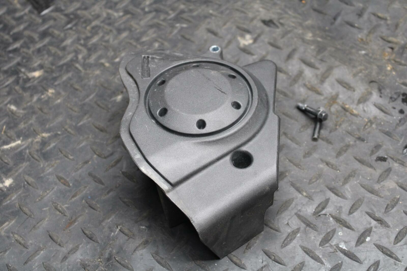 12-17 KAWASAKI NINJA 650 ENGINE SPROCKET COVER BB211