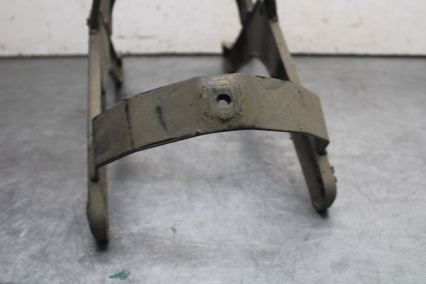 05-06 YAMAHA ROYAL STAR REAR FENDER SUPPORT FRAME SUBFRAME 4XY-21190-02-00 BB697