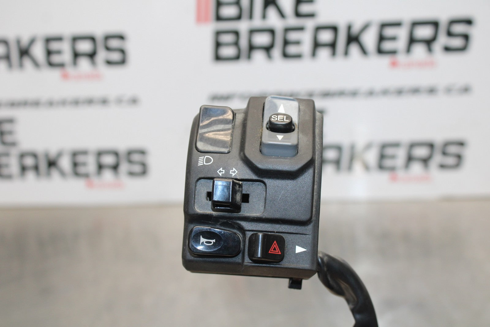 21-23 KAWASAKI NINJA ZX6R LEFT CLIP ON HANDLE HORN SIGNALS SWITCH SWITCHES BB179