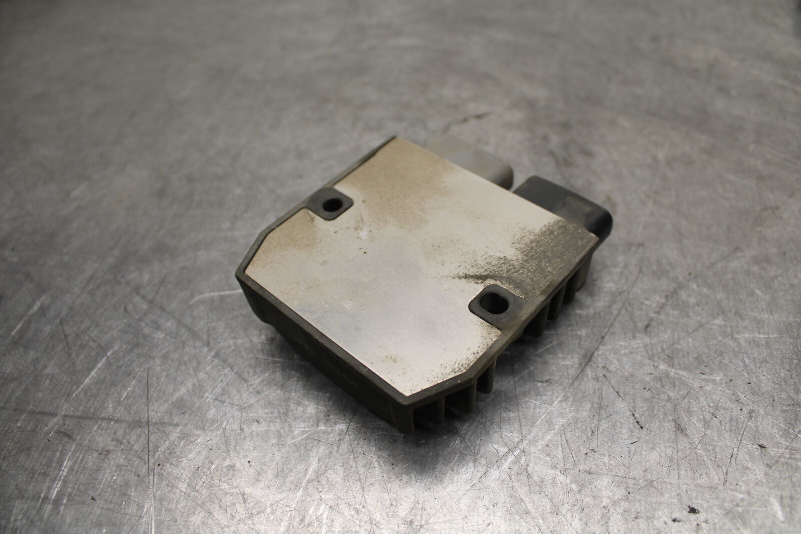 14-15 YAMAHA V STAR 1300 XVS1300CT TOURER RECTIFIER VOLTAGE REGULATOR BB722